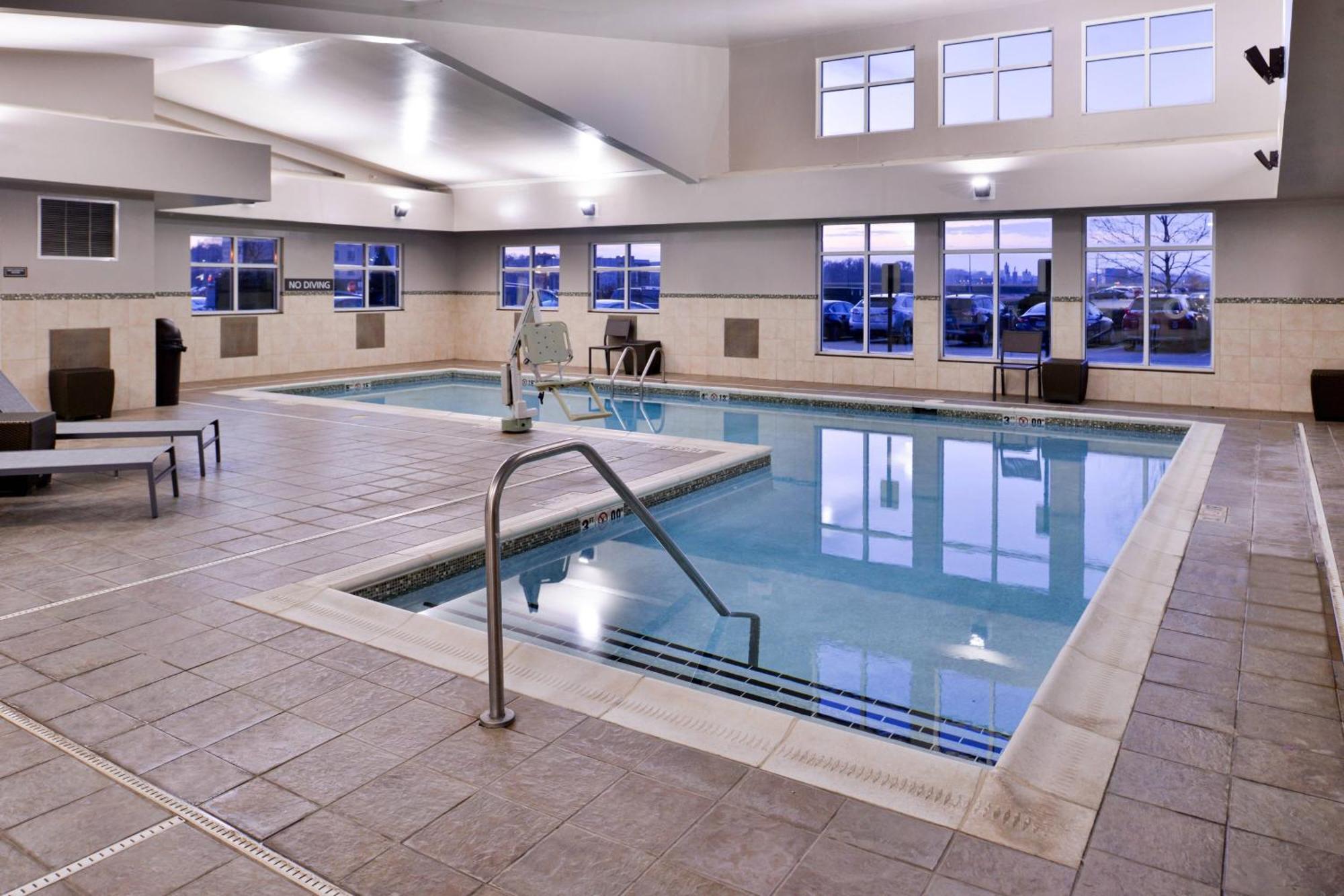 Residence Inn By Marriott Coralville Zewnętrze zdjęcie