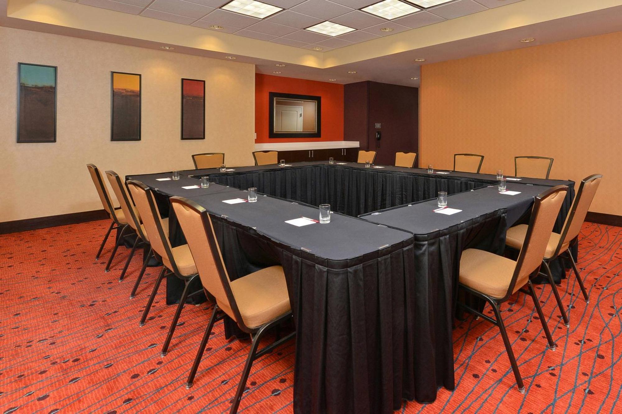 Residence Inn By Marriott Coralville Zewnętrze zdjęcie